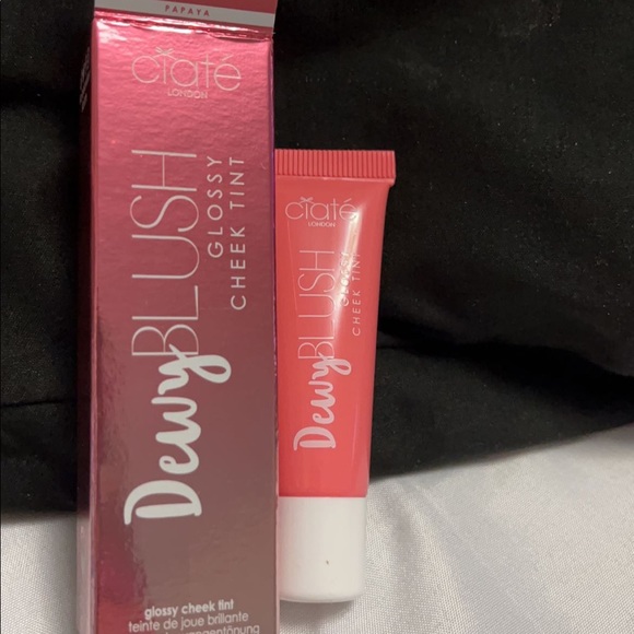 Diferent make up diferent prices - Picture 16 of 16